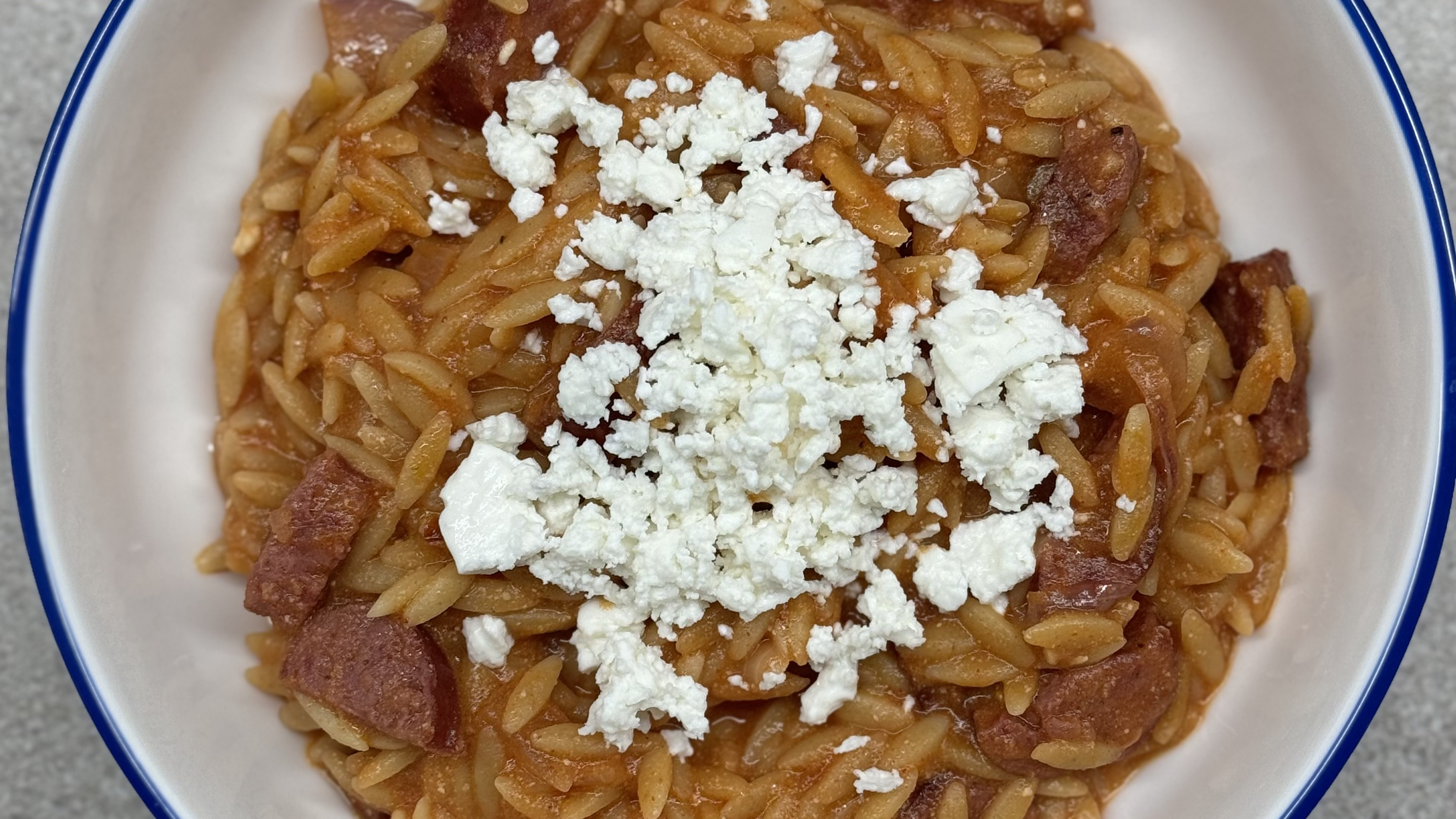 Орзо с греческой колбаской